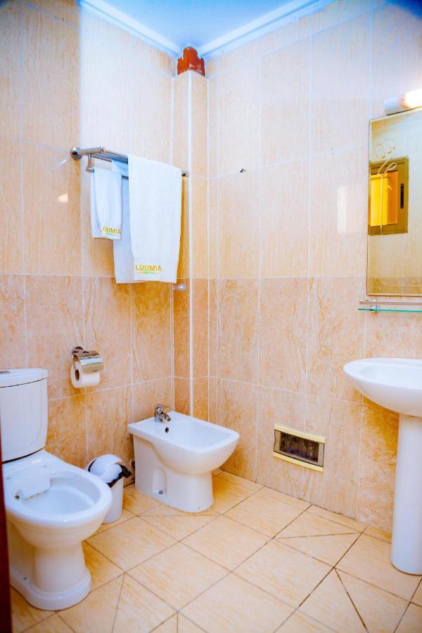 Loumia Premium Bonapriso Appartement Douala Buitenkant foto